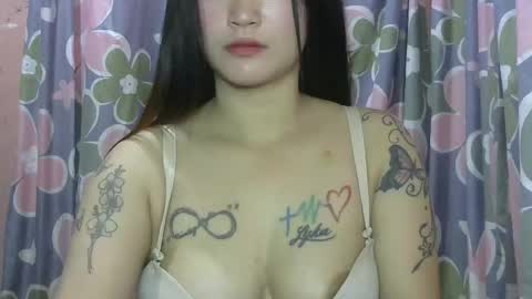 Snapshot of stellapearlx chatting on May 4, 2026, 2:29 am Stellapearlx online show from May 4, 2026, 2:29 am
