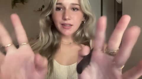 stellaraexox online show from February 6, 2025, 1:27 am