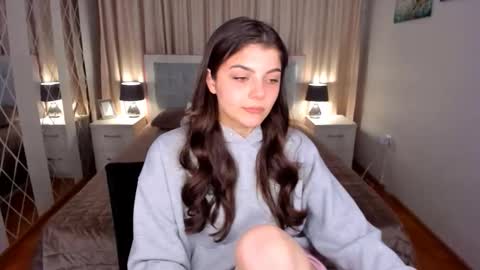 StellaRainbow online show from April 11, 2026, 8:18 am