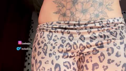 stellart_ online show from October 23, 2025, 4:45 am