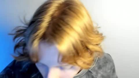 S T E L L A online show from January 7, 2026, 6:21 pm