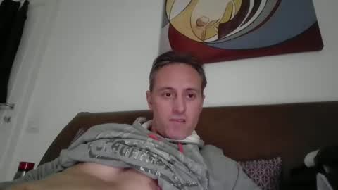 sten015 online show from January 15, 2025, 1:52 pm