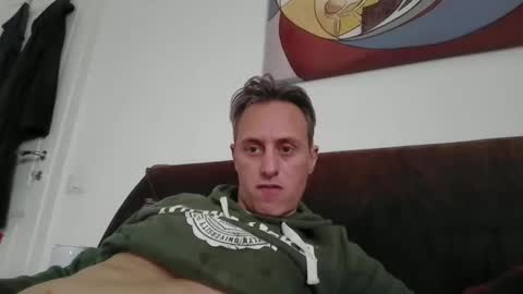 sten015 online show from February 26, 2025, 1:52 pm