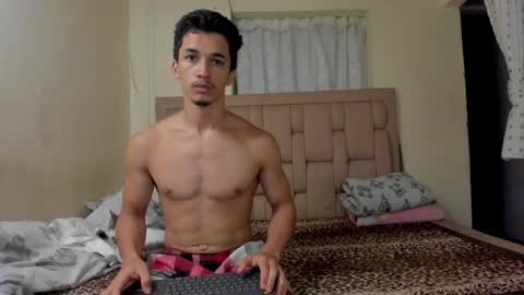 Stepcouple   online show from November 29, 2025, 11:52 pm