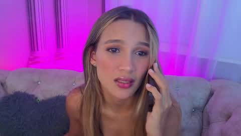 Stefff  online show from May 25, 2026, 9:32 pm