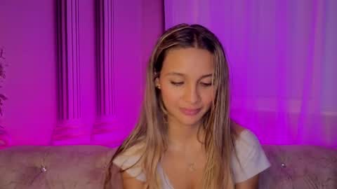 Stefff  online show from June 8, 2026, 1:28 am