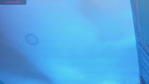         online show from November 7, 2025, 3:17 am