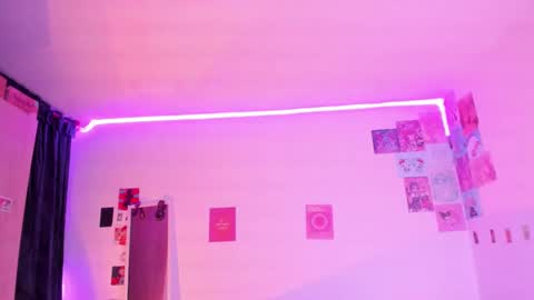 Stephanie  online show from February 6, 2025, 2:00 am