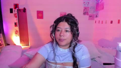 Stephanie  online show from February 7, 2025, 7:29 am