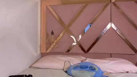 stephany_grand online show from October 4, 2025, 5:44 pm