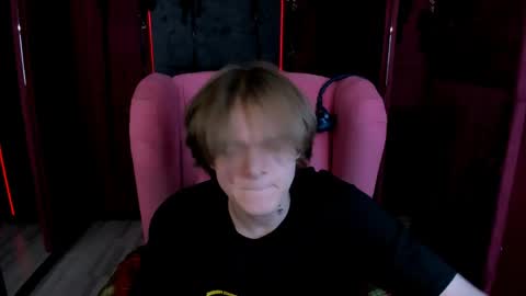 Snapshot of stephen_holt chatting on June 7, 2026, 2:54 pm Stephen online show from June 7, 2026, 2:54 pm