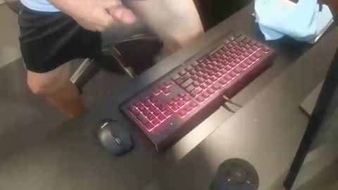 stephenhal9 online show from September 19, 2025, 3:34 pm