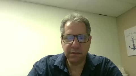 stephenhal9 online show from April 16, 2026, 8:42 pm