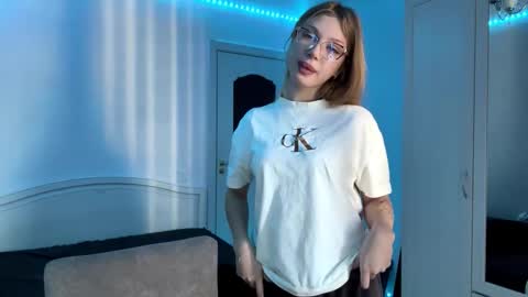 Snapshot of stepheniesemans chatting on February 28, 2026, 5:19 am Stef online show from February 28, 2026, 5:19 am