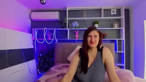 Stephie online show from February 5, 2026, 6:40 am