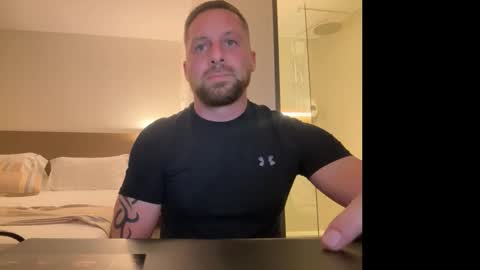 steve897819 online show from September 30, 2025, 7:41 pm