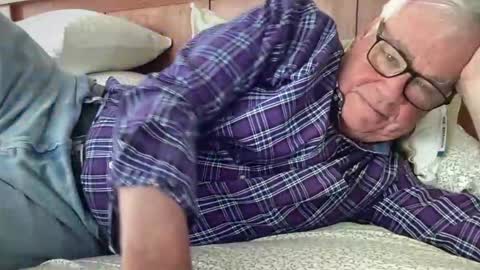 Steve online show from April 11, 2026, 1:37 pm