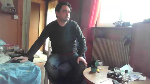 stevefromfrance online show from December 30, 2024, 12:52 pm