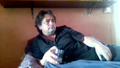 stevefromfrance online show from March 3, 2025, 11:44 am