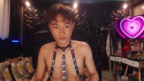 STEVE online show from November 1, 2025, 10:23 pm