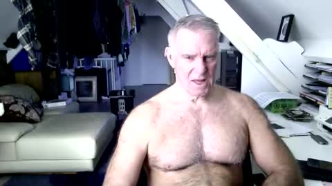 Snapshot of stevetwo chatting on February 2, 2026, 12:26 pm stevetwo online show from February 2, 2026, 12:26 pm