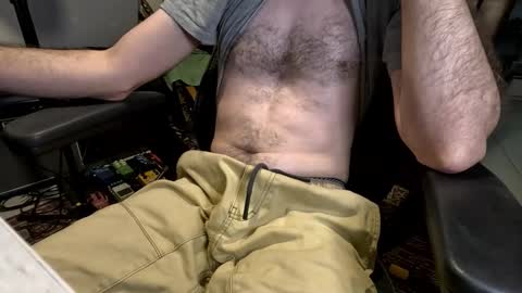 Snapshot of stevie_grey chatting on October 4, 2025, 9:29 am stevie_grey online show from October 4, 2025, 9:29 am