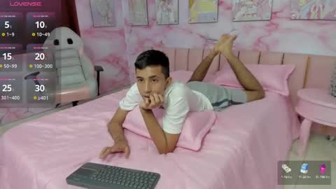 stiilman_hots online show from February 7, 2025, 8:55 am