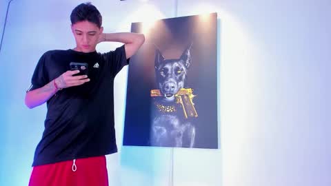 Stiven  brendan online show from November 19, 2025, 12:10 am