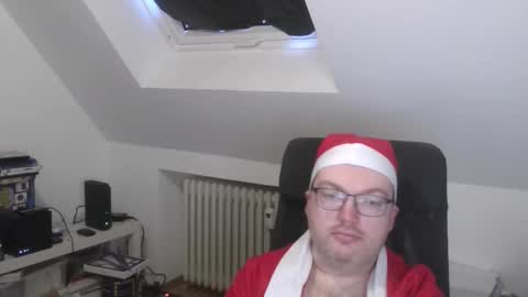 Oliver online show from December 4, 2025, 7:17 am