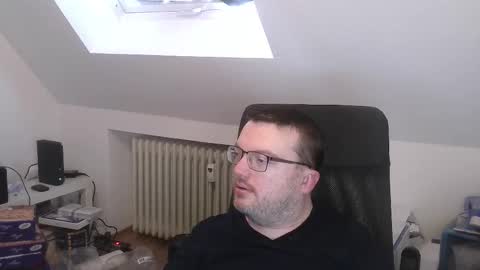 Oliver online show from March 17, 2026, 7:44 am