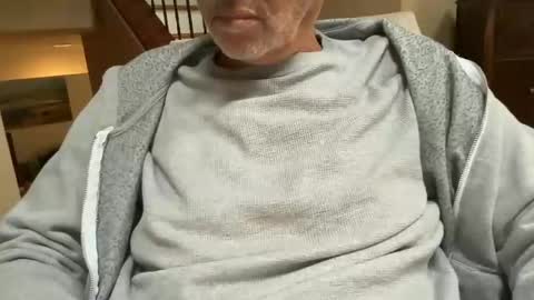 Stillbad2 online show from December 2, 2024, 7:05 pm