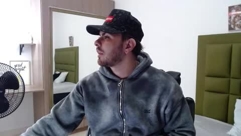 stive_0297 online show from January 7, 2026, 11:45 am