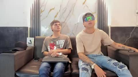 friends online show from April 14, 2026, 4:07 am