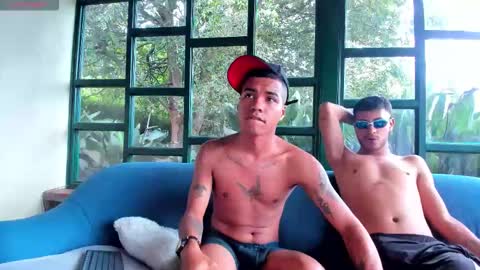 StivennCardona online show from March 26, 2026, 2:44 pm