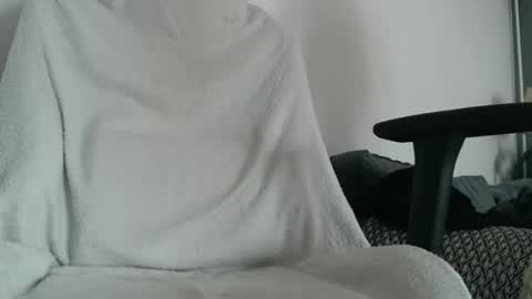 Snapshot of stivglatpik chatting on October 19, 2025, 2:29 pm stivglatpik online show from October 19, 2025, 2:29 pm