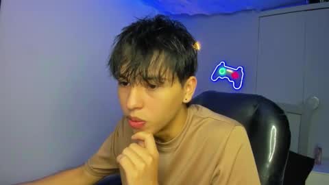 Stiwen online show from September 28, 2025, 1:38 pm