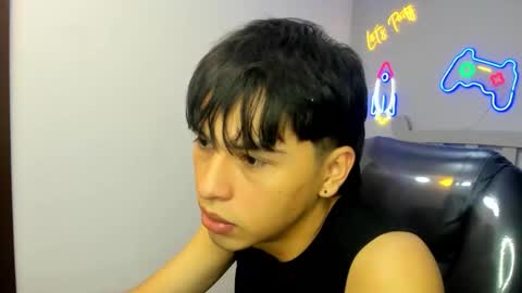 Stiwen online show from October 10, 2025, 7:24 pm