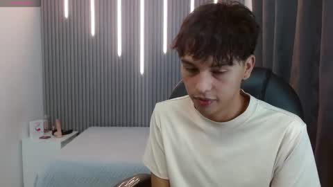 Stiwen online show from March 9, 2026, 2:10 pm