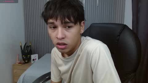 Stiwen online show from March 16, 2026, 1:04 pm