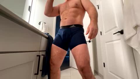 stlhotwifeguy online show from March 4, 2026, 2:56 pm