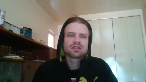 stockingsnfeet online show from April 12, 2026, 2:22 pm