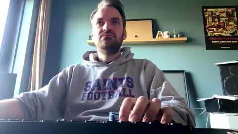 Stonerboner online show from November 4, 2025, 9:41 am