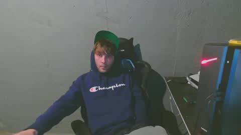 Snapshot of stonedpanda77 chatting on February 2, 2025, 6:37 am stonedpanda77 online show from February 2, 2025, 6:37 am