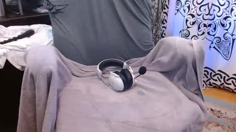 Snapshot of stonerbear42 chatting on May 11, 2026, 2:45 pm Stonerbear42 online show from May 11, 2026, 2:45 pm