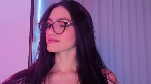 Snapshot of stonned_candy chatting on September 21, 2025, 7:04 pm Liz online show from September 21, 2025, 7:04 pm
