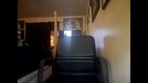 stoppageflo45662 online show from September 27, 2025, 1:21 am