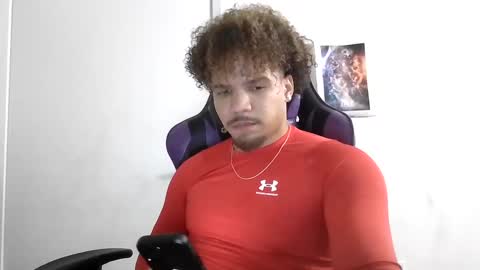 Snapshot of str8dj chatting on September 30, 2025, 3:33 am Dj online show from September 30, 2025, 3:33 am