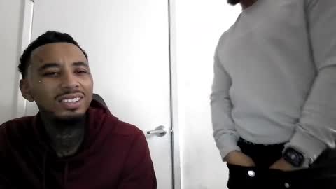 Snapshot of str8dj chatting on November 8, 2025, 6:02 am Dj online show from November 8, 2025, 6:02 am