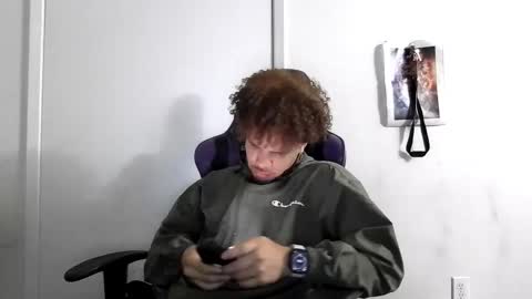 Snapshot of str8dj chatting on November 19, 2025, 2:55 am Dj online show from November 19, 2025, 2:55 am