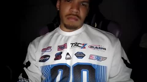 Snapshot of str8dj chatting on February 1, 2026, 8:24 am Dj online show from February 1, 2026, 8:24 am